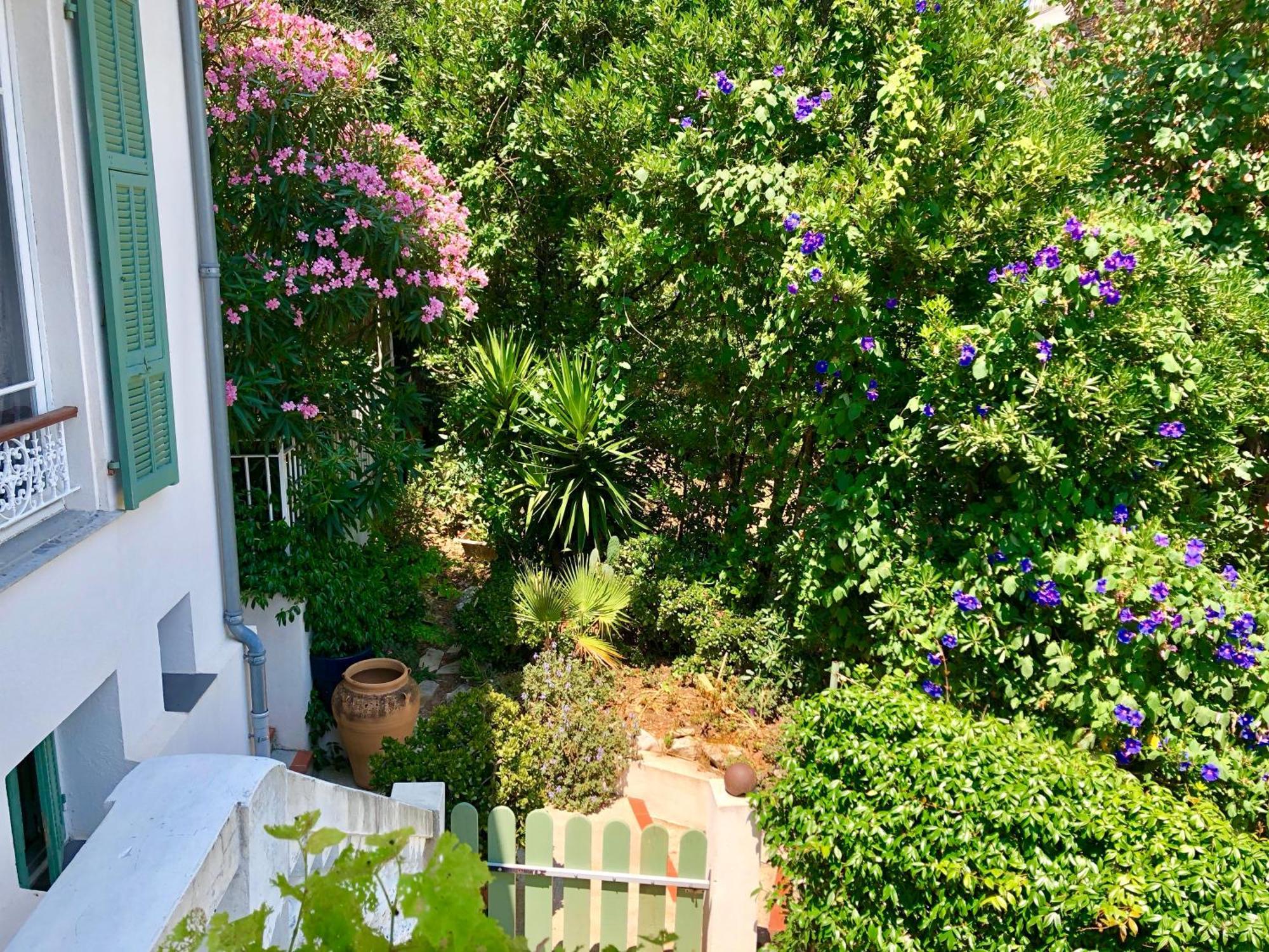 Dans Maison De Avec Jardin
